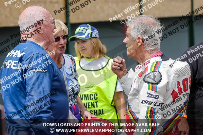 Vintage motorcycle club;eventdigitalimages;mallory park;mallory park trackday photographs;no limits trackdays;peter wileman photography;trackday digital images;trackday photos;vmcc festival 1000 bikes photographs